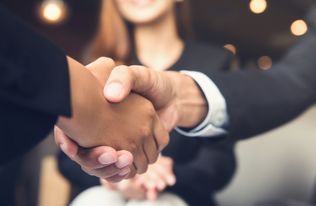 海投全球戰(zhàn)略入股印尼上市券商，加速東南亞市場布局